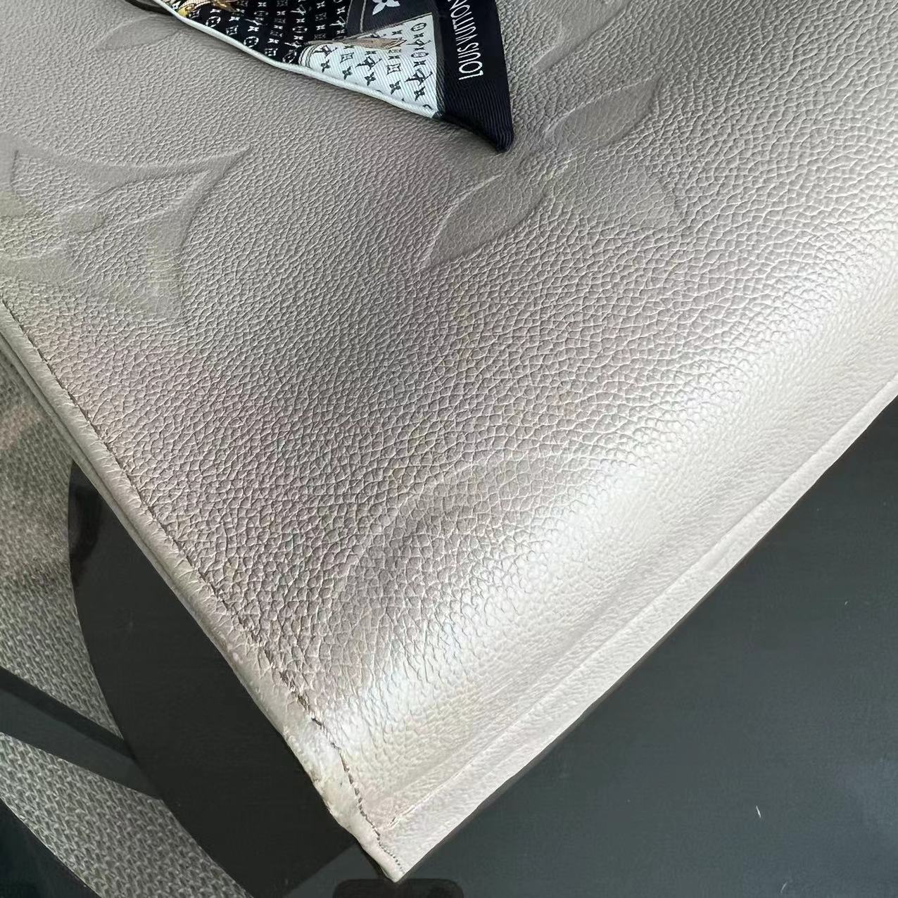 Kovancy OnTheGo MM On The Go Monogram Empreinte Tourterelle Gris