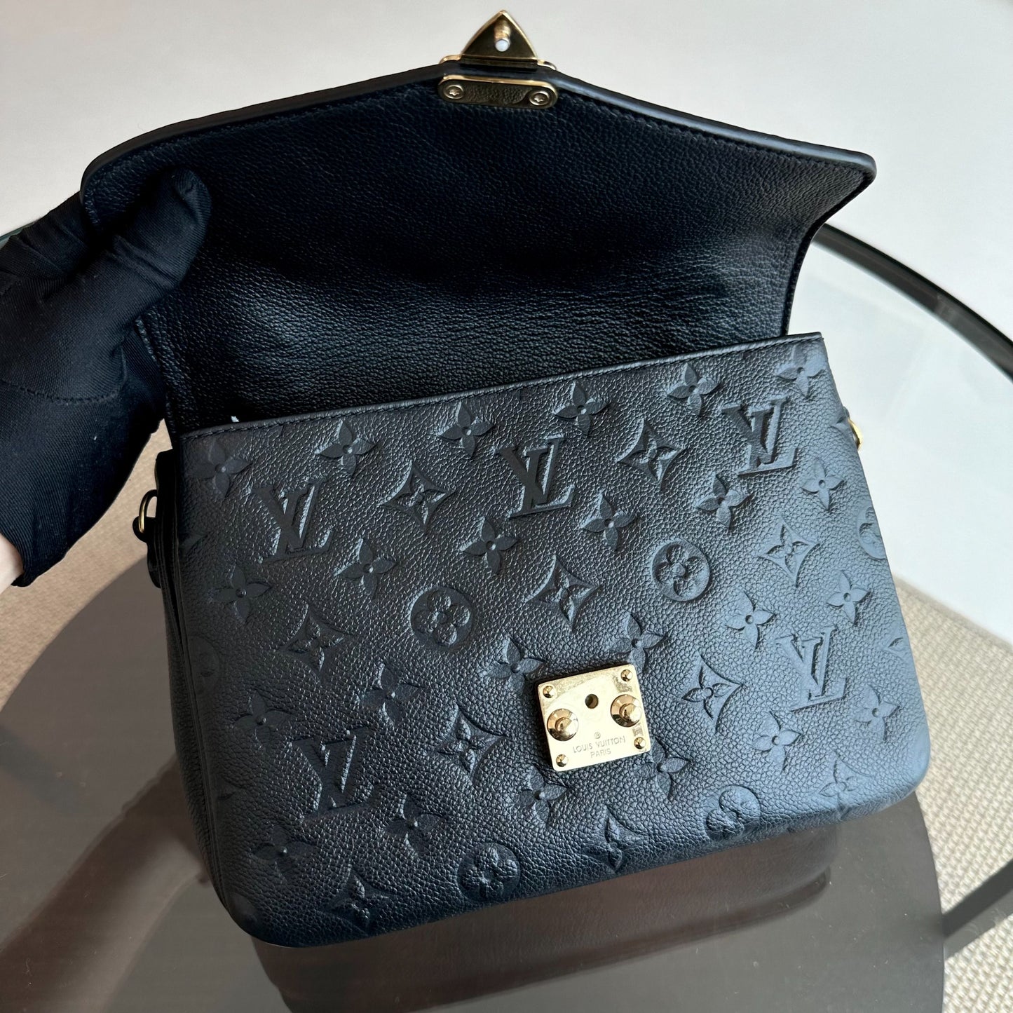 Kovancy Pochette Metis Monogram Empreinte Cuir Noir Nior GHW