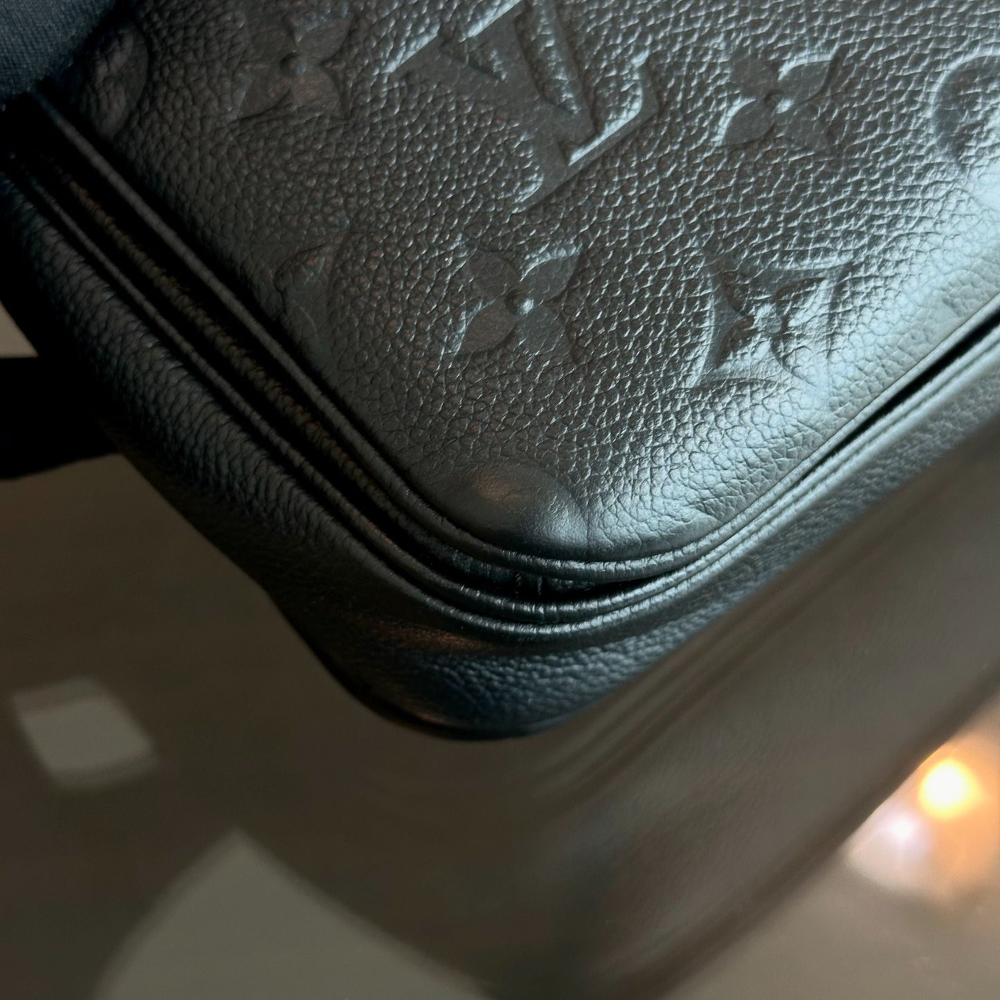 Kovancy Pochette Metis Monogram Empreinte Cuir Noir Nior GHW
