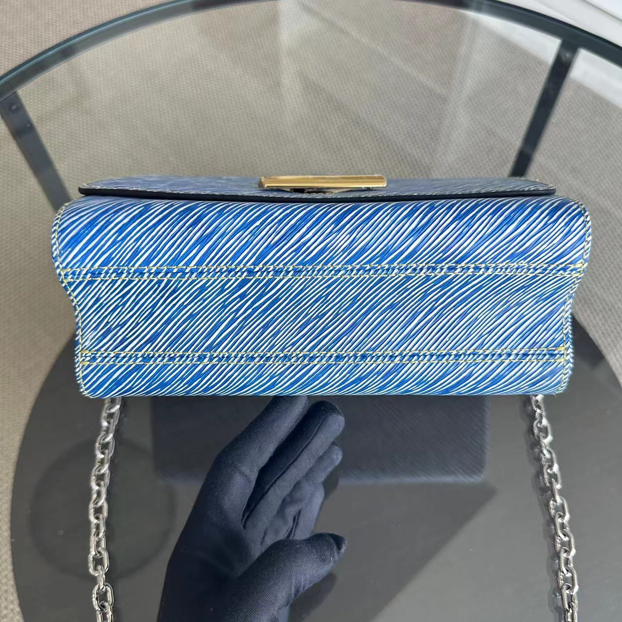 LVT Louis Vuitton Twist MM Light Blue Denim EPI Leather Bicolor Metal