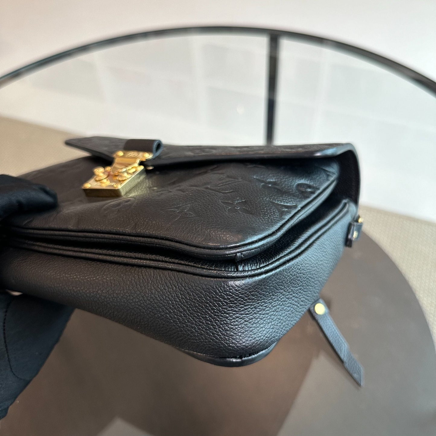 Kovancy Pochette Metis MM Nior Monogram Empreinte Cuir Noir