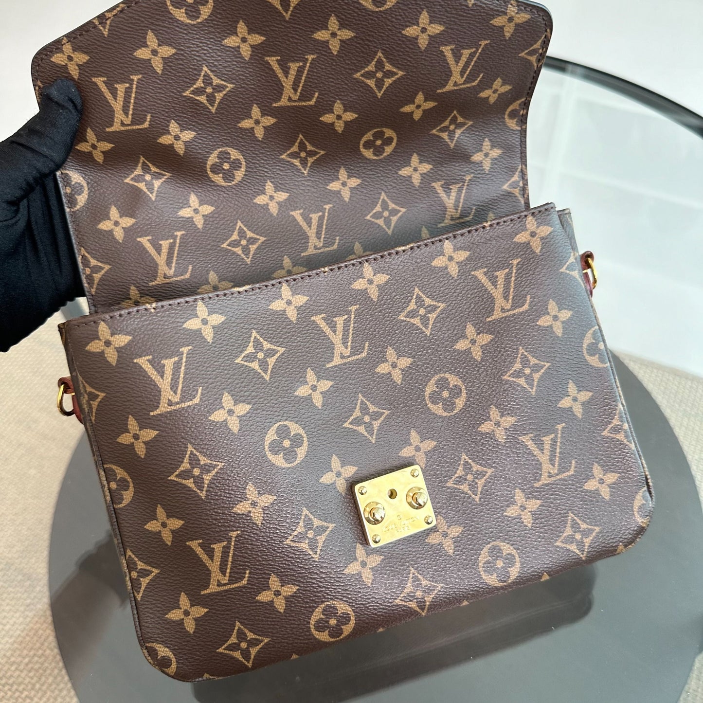 Kovancy Pochette Metis Monogram Cross Body