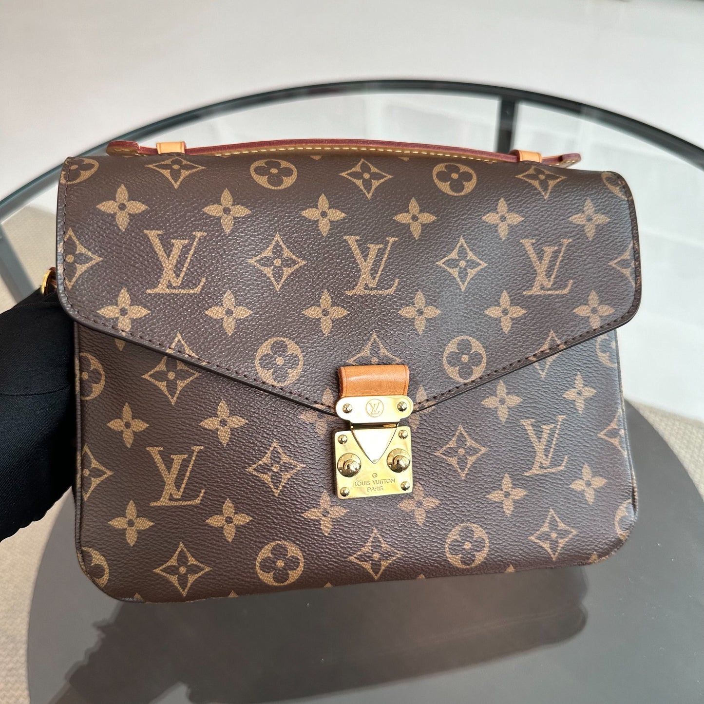 Kovancy Pochette Metis Monogram Cross Body
