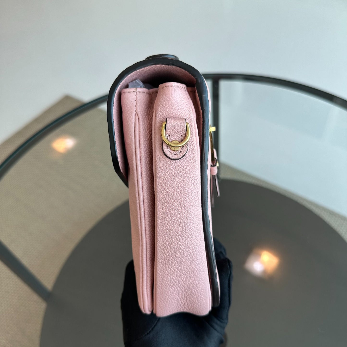 Kovancy Pochette Metis Sakura Cuir de veau rose GHW