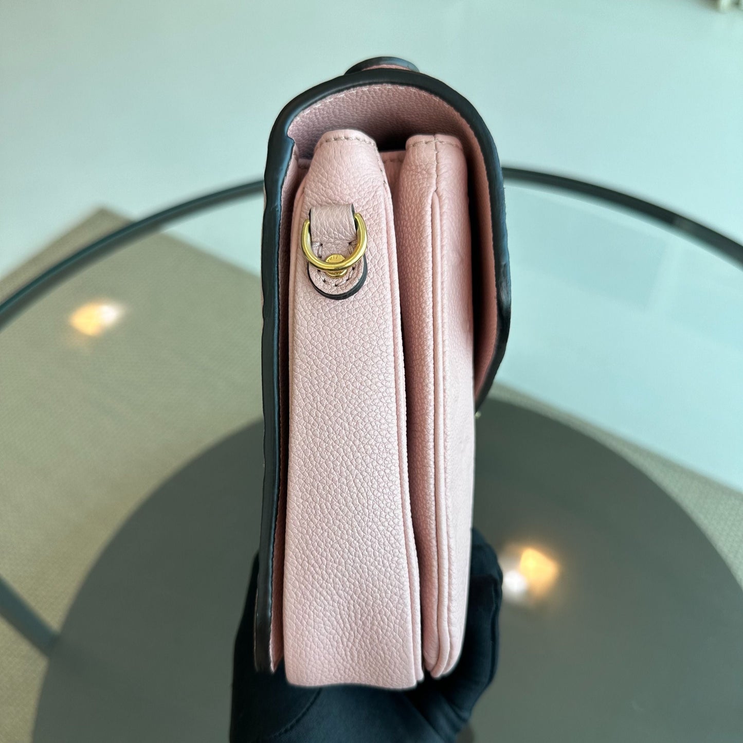 Kovancy Pochette Metis Sakura Cuir de veau rose GHW