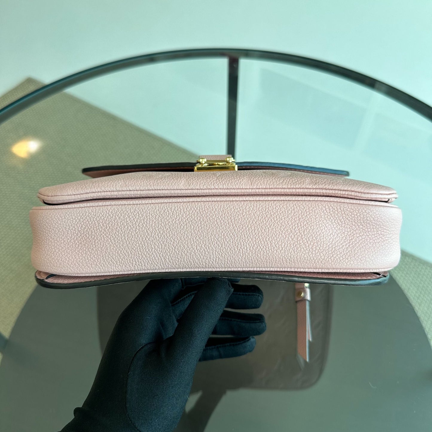 Kovancy Pochette Metis Sakura Cuir de veau rose GHW