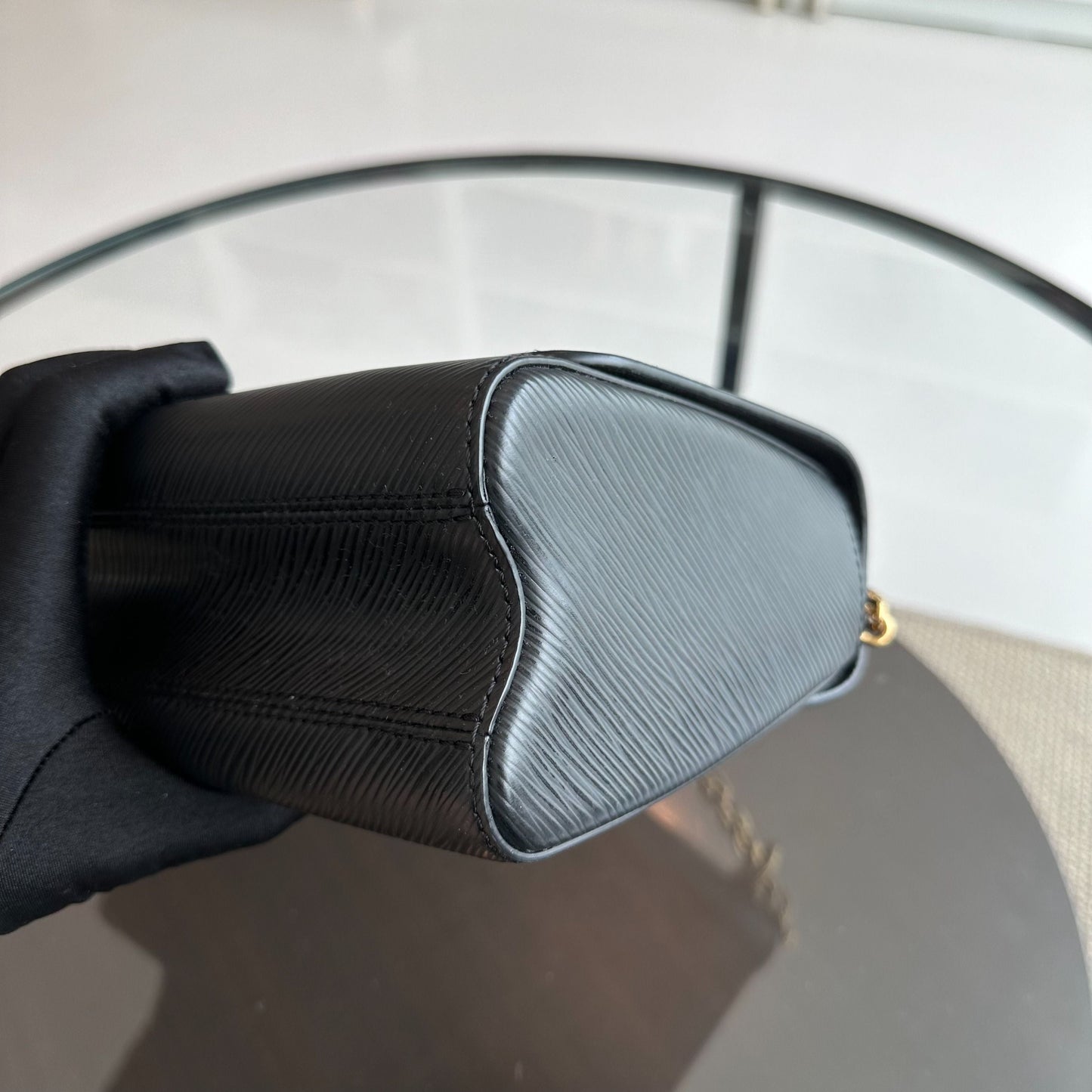 Kovancy Twist MM EPI Cuir Noir GHW