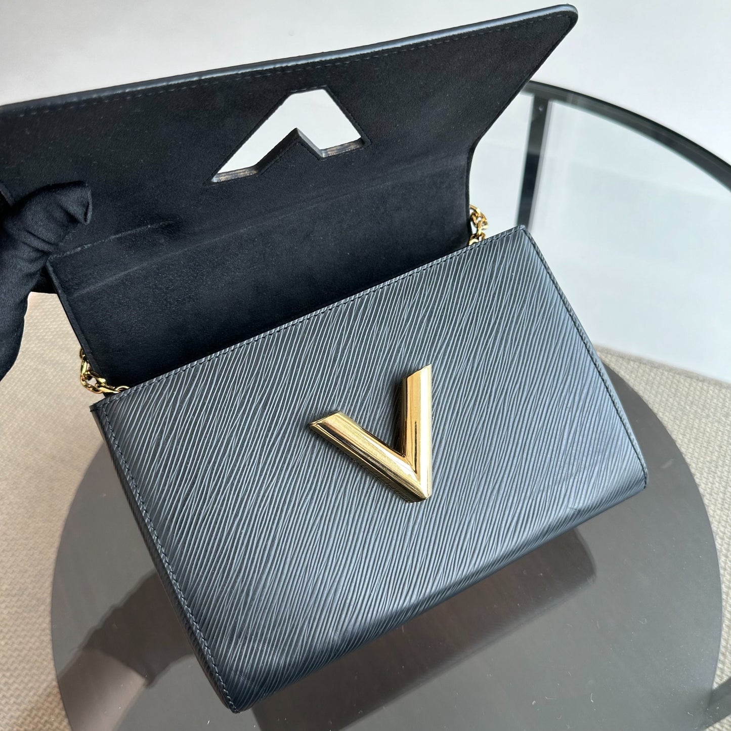 Kovancy Twist MM EPI Cuir Noir GHW