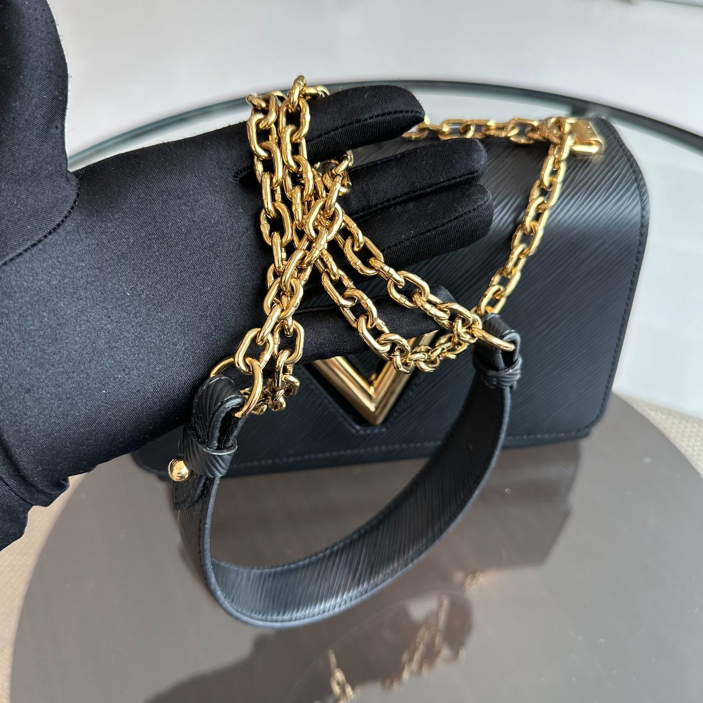 Kovancy Twist MM EPI Cuir Noir GHW