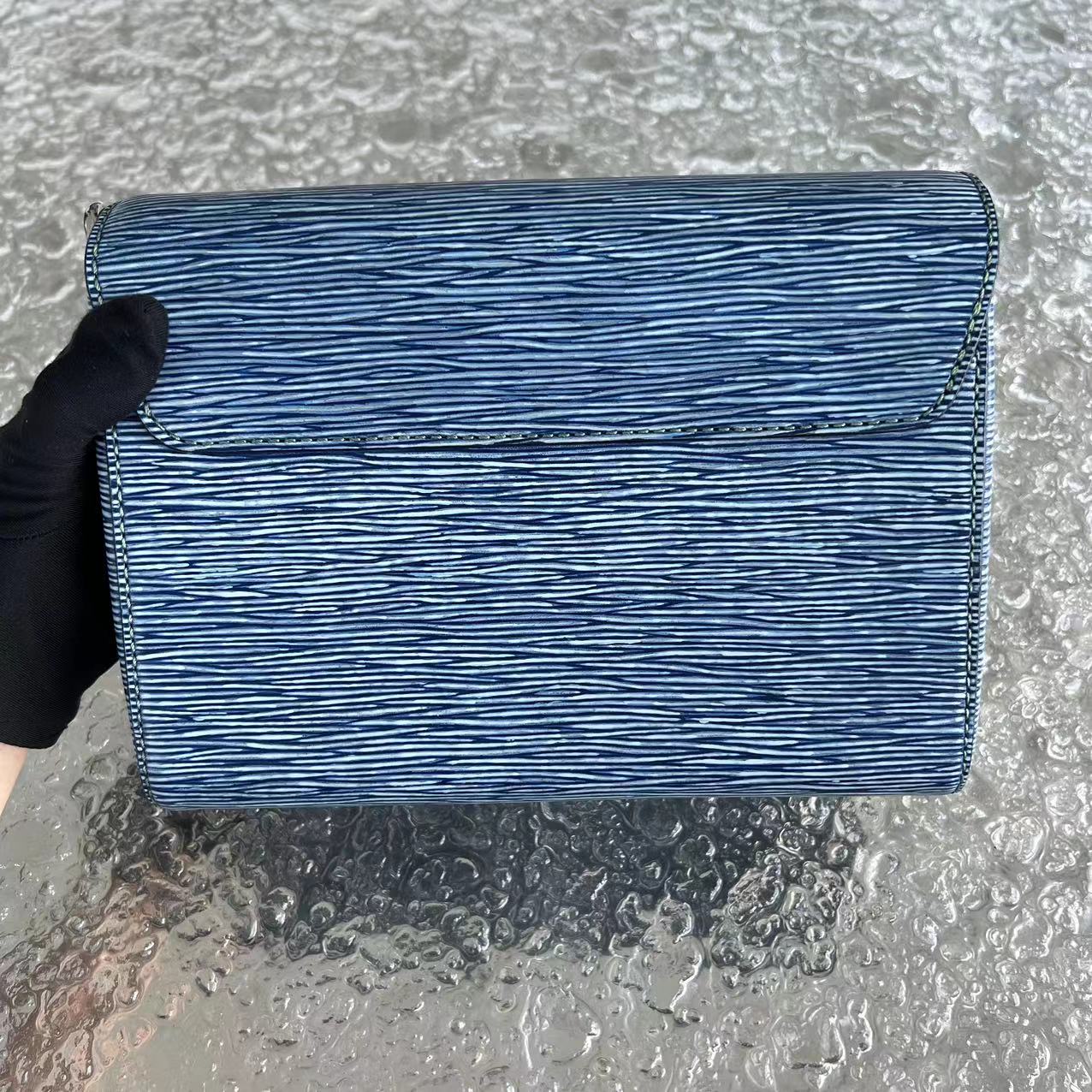 LVT Twist MM EPI Two-Tone Light Blue Leather Hardware