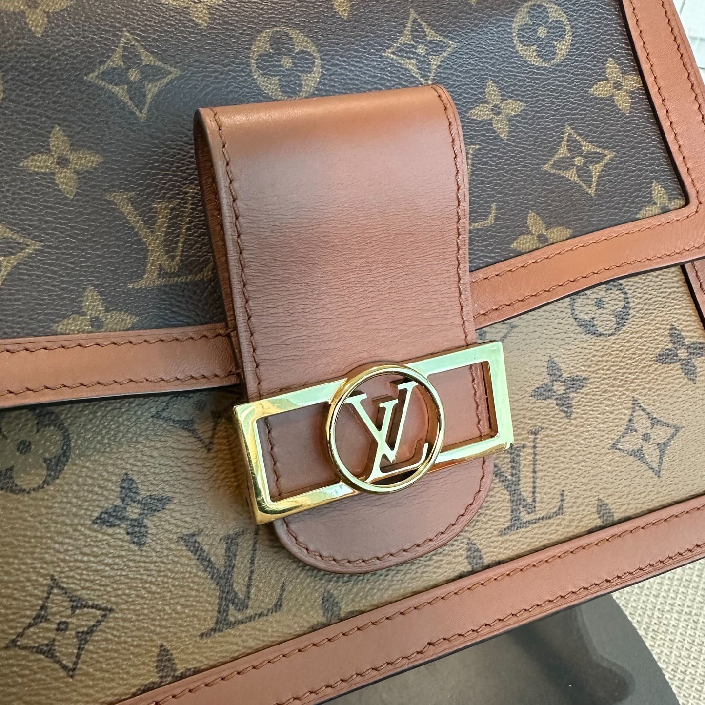 Kovancy Sac bandoulière Dauphine MM Monogram