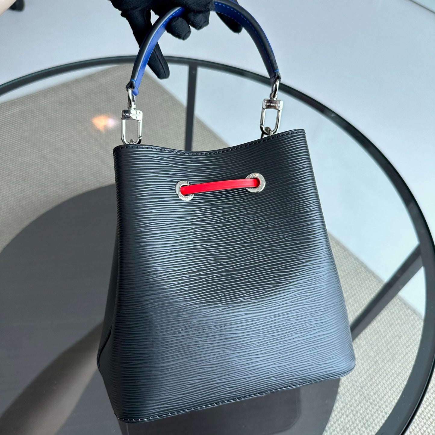 LVT Epi Leather Neoneo BB Bucket Bag SHW