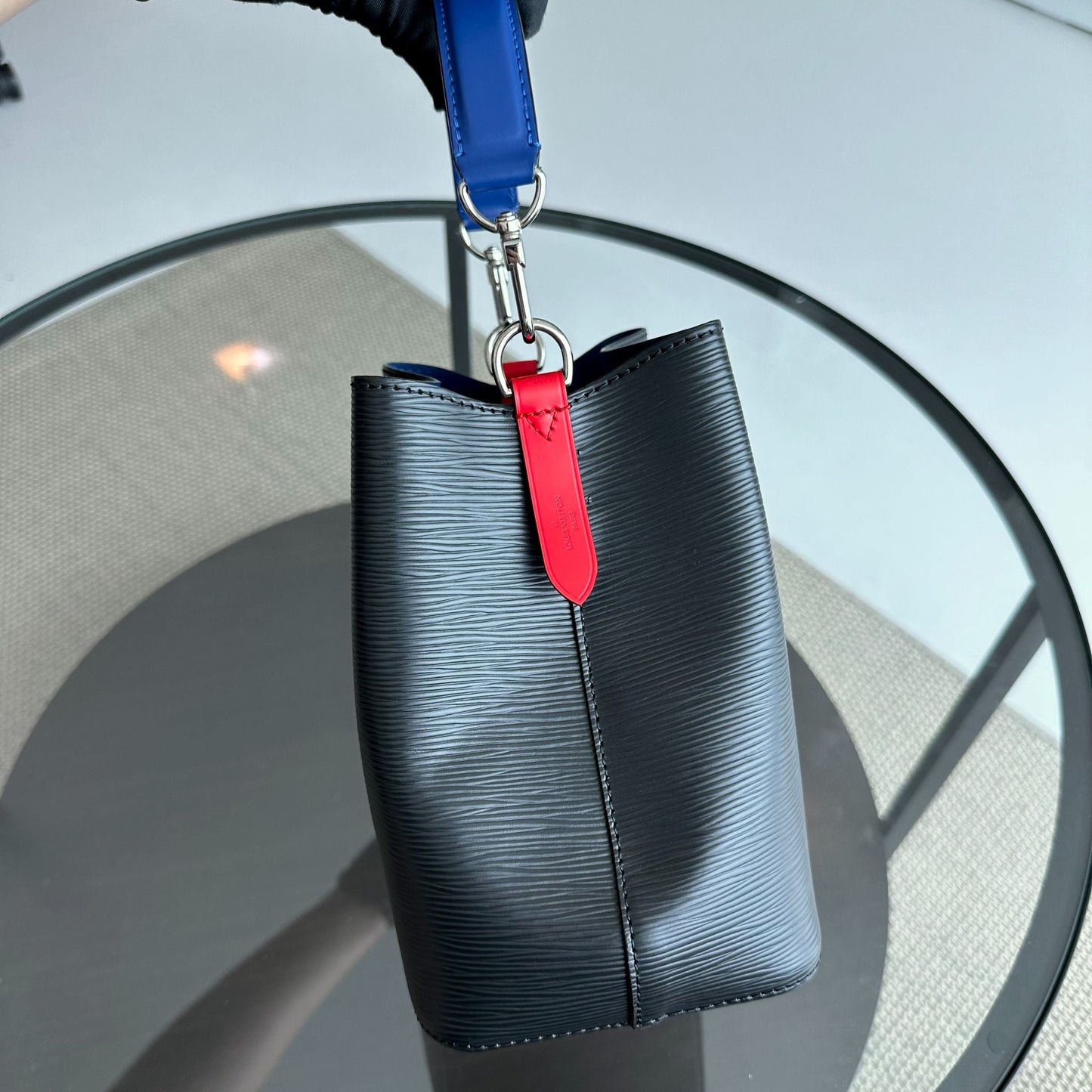 LVT Epi Leather Neoneo BB Bucket Bag SHW