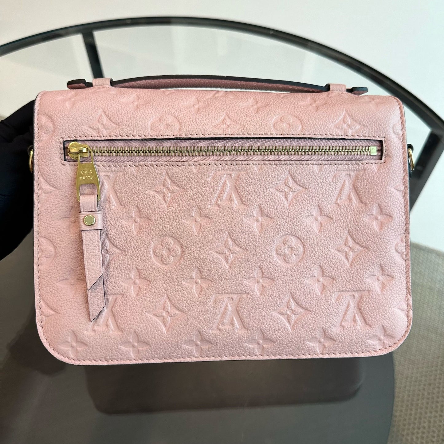 Kovancy Pochette Metis Monogram Blush Empreinte Rose GHW