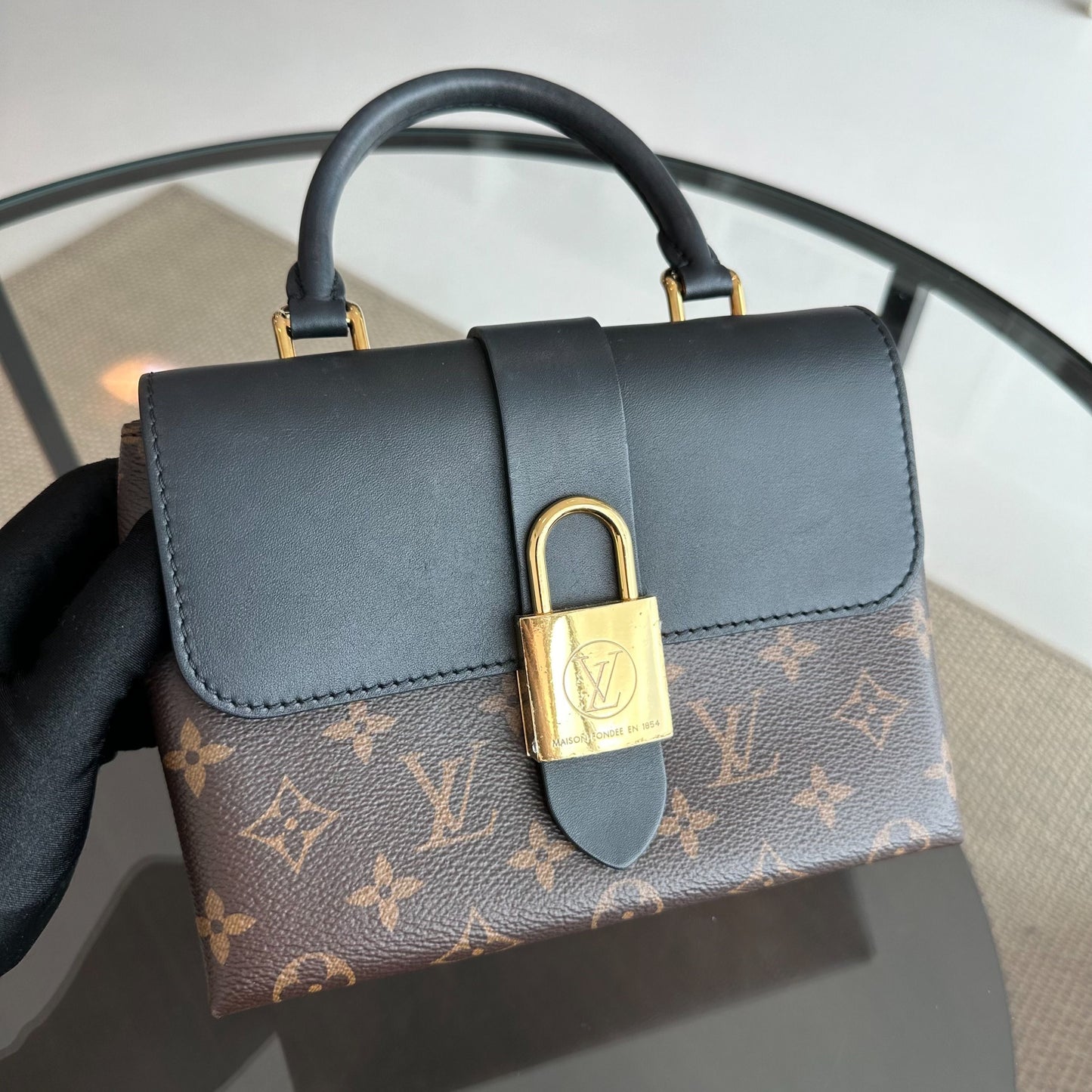 Kovancy Sac bandoulière Locky BB Monogram Noir