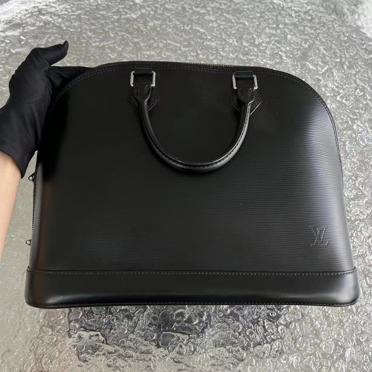 Kovancy Alma PM EPI Cuir Noir Quincaillerie Argentée