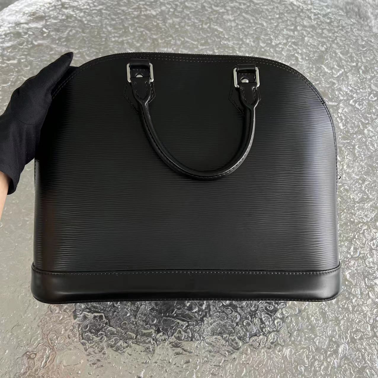 Kovancy Alma PM EPI Cuir Noir Quincaillerie Argentée